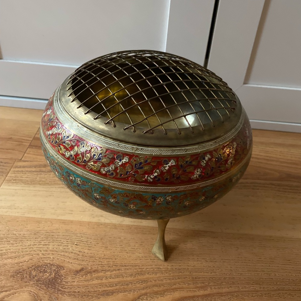 GORGEOUS VINTAGE  Harilelas LARGE INCENSE BRASS INCENSE BURNER INDIAN